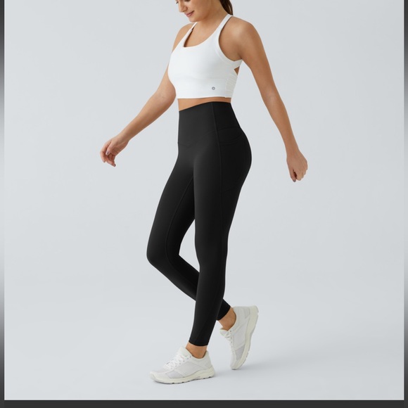 Halara UltraSculpt"™ High Waisted Tummy Control Pocket Shaping Training Leggings - Picture 6 of 9